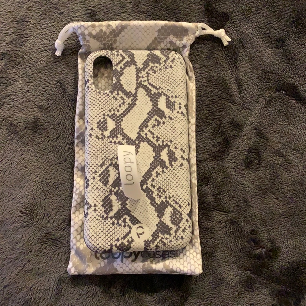 iPhone XR snakeskin loopy case
